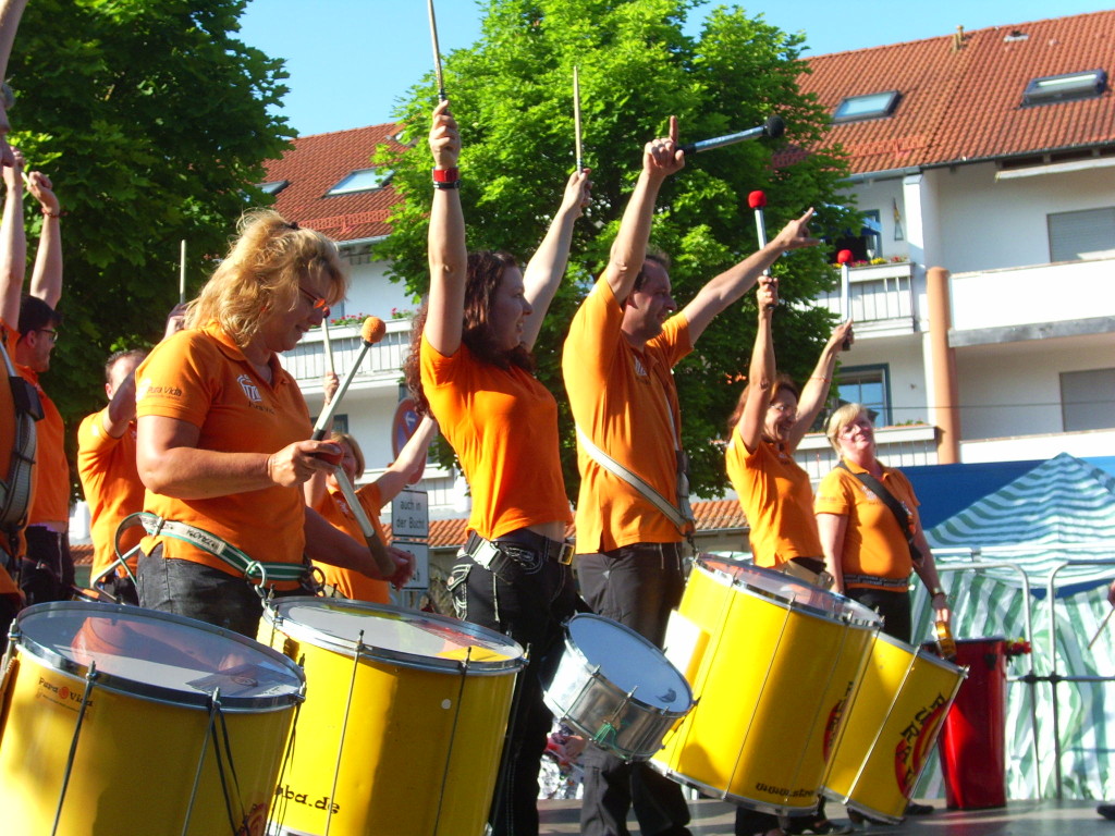 Pura Vida - street-style-samba