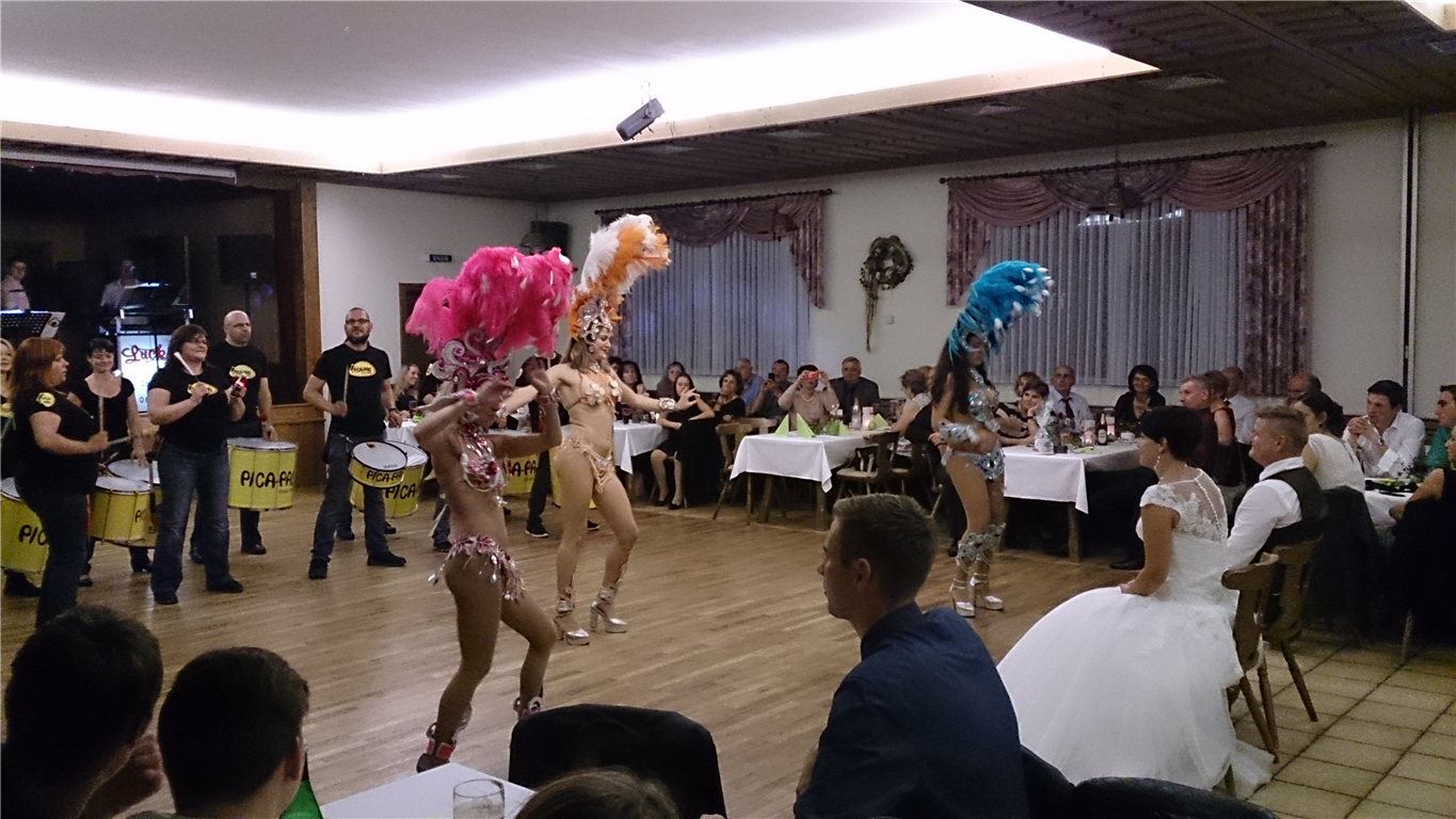 Pica-Pau und Fuego Dance Company Hochzeitsfest Biburg