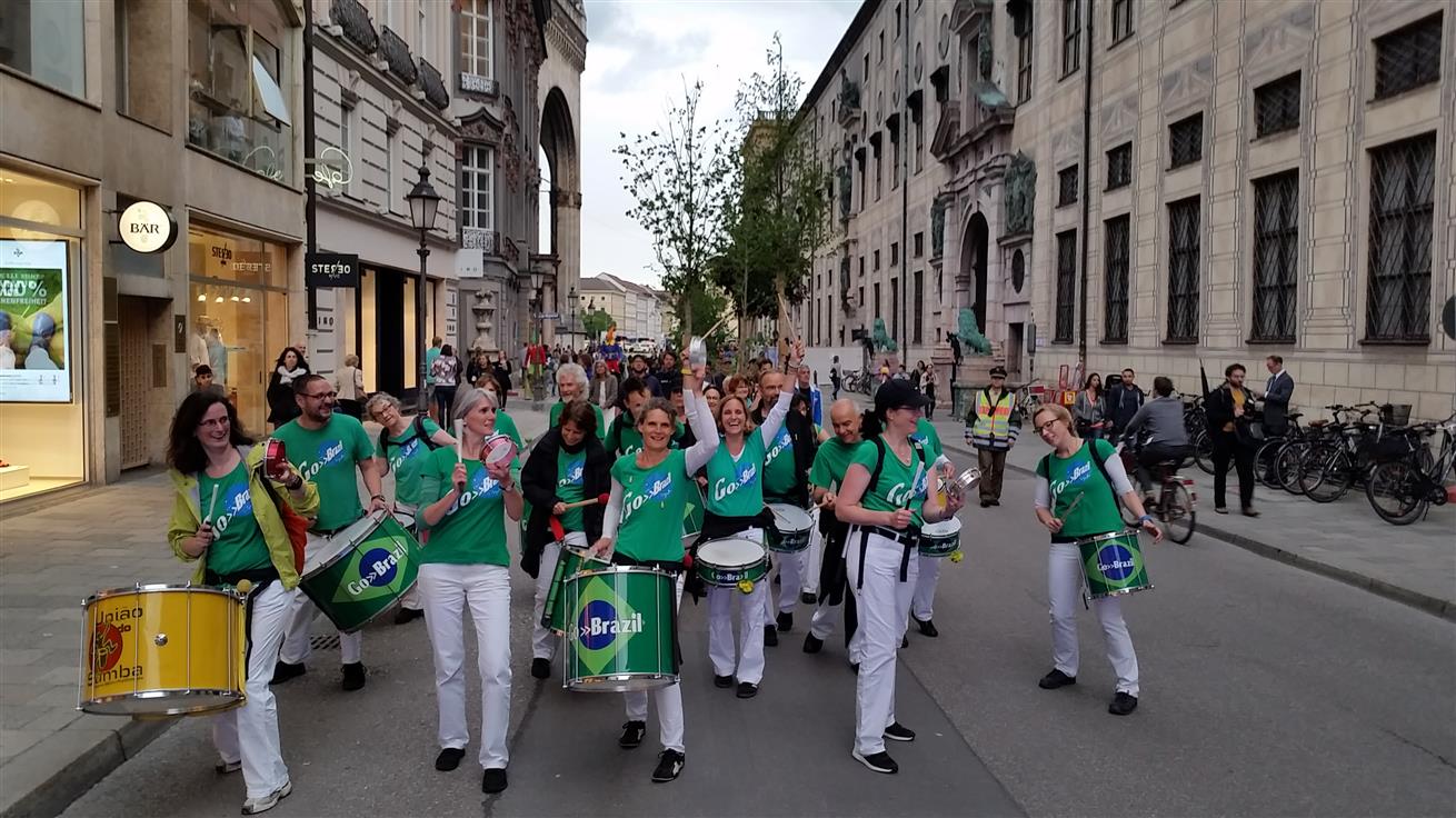 Go-Brazil | 50. Jubiläum Olympische Spiele | Parade München